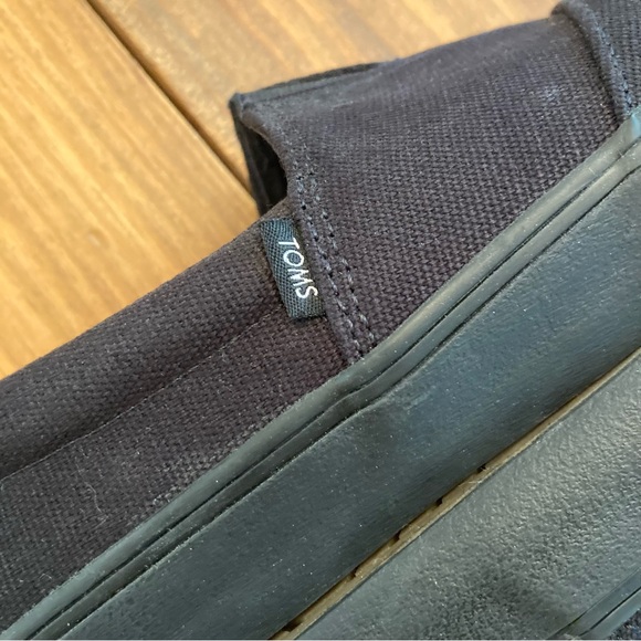 Toms Fenix Slip On Sneakers - Picture 7 of 9